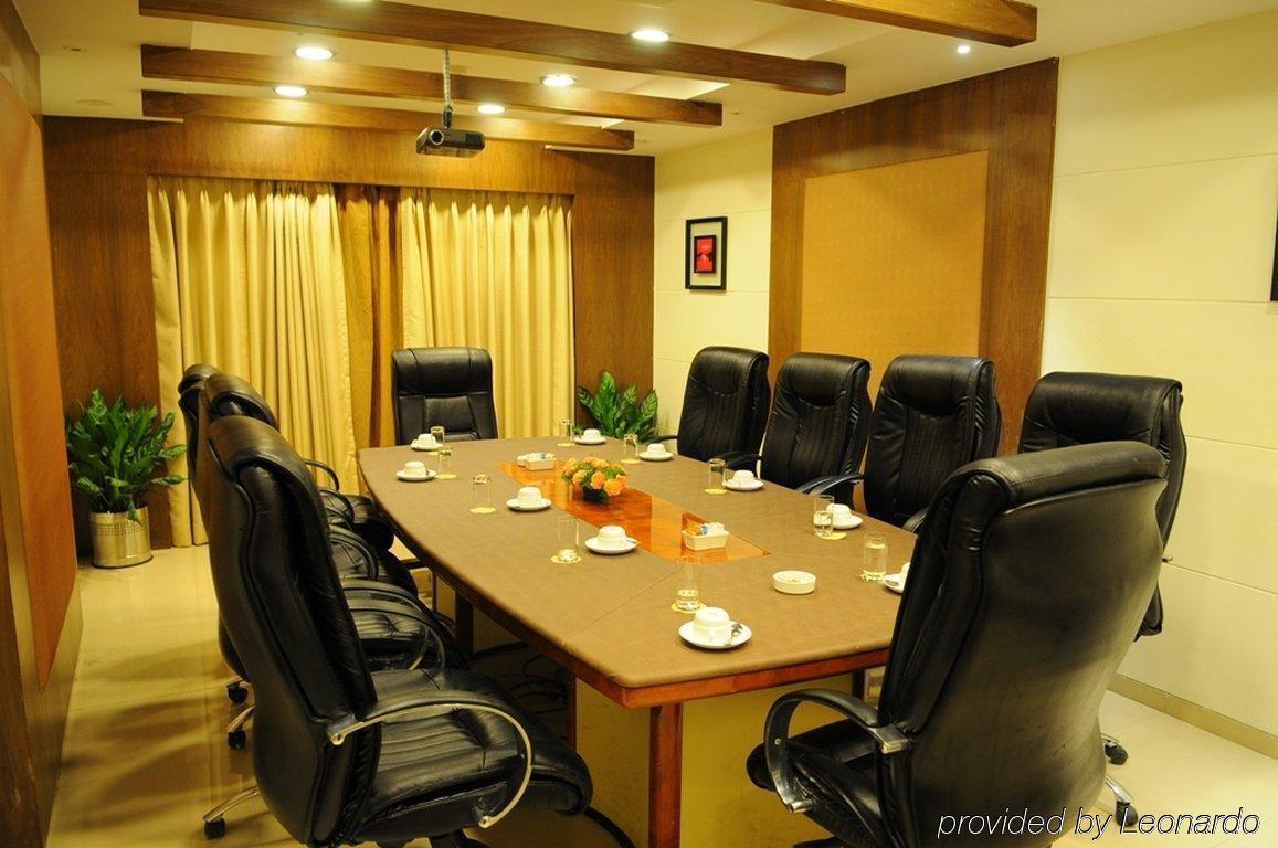 The Grand Solitaire Hyderabad Exterior foto